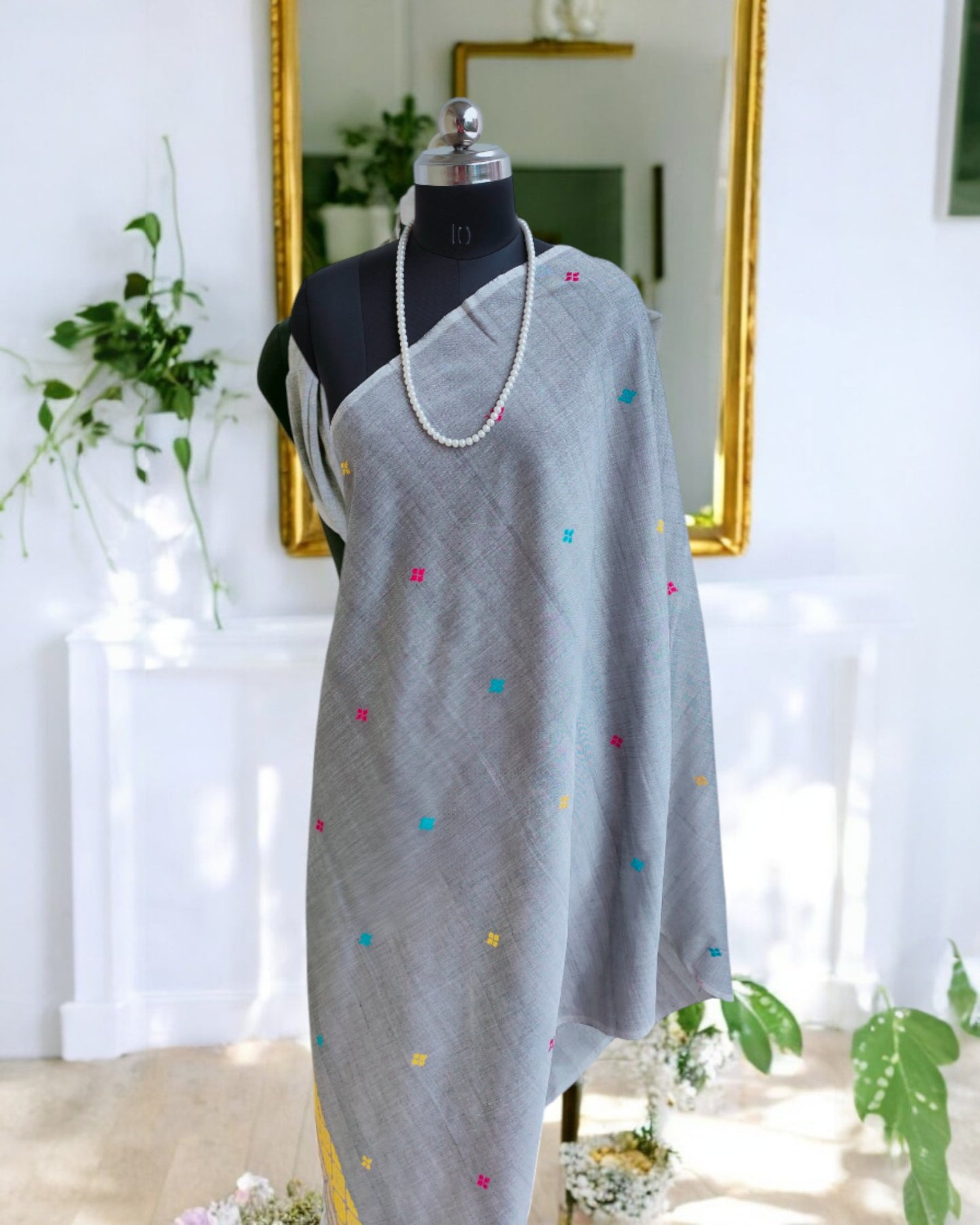 Grey Handloom Dupatta