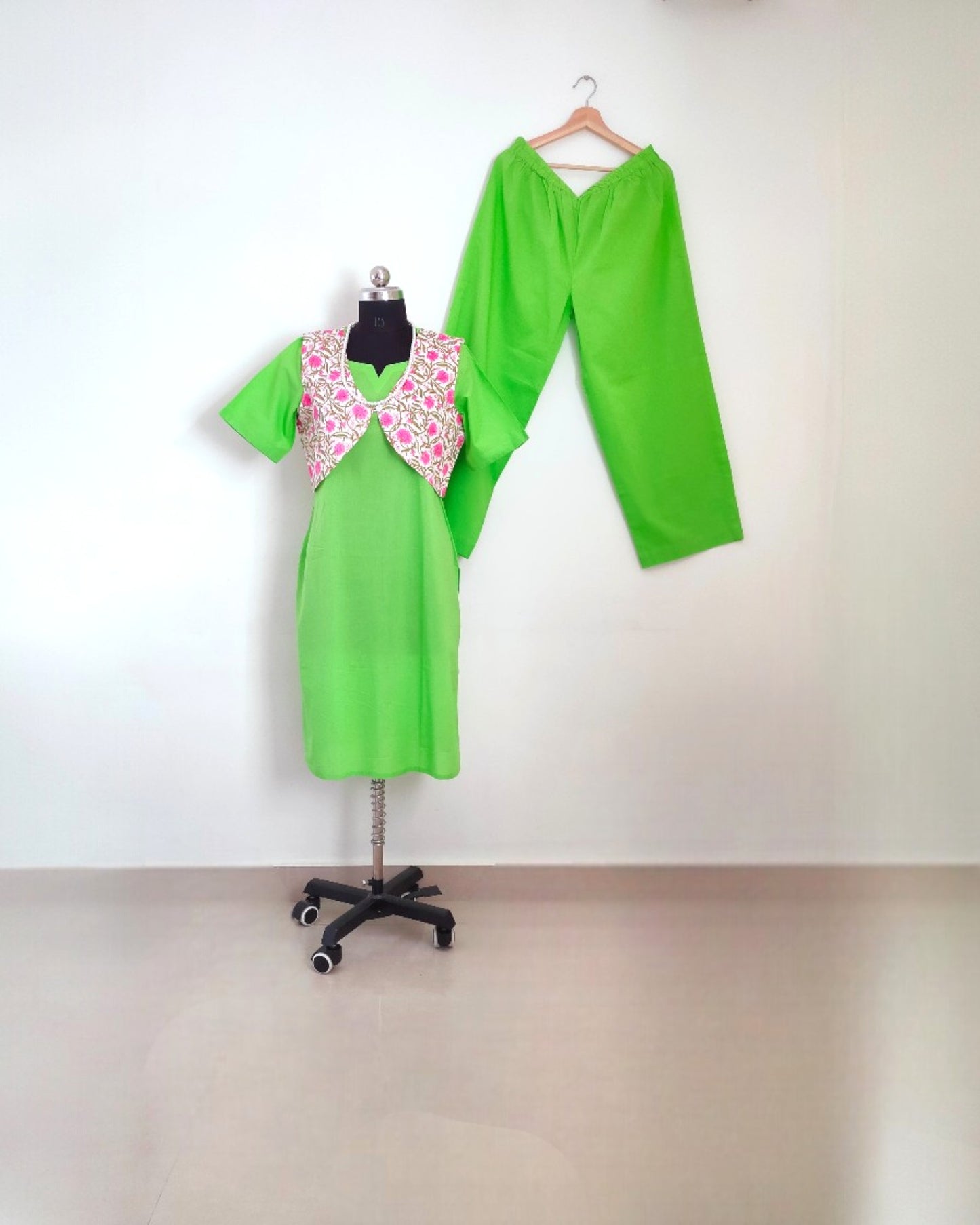 Green Cotton palazzo sets with overcoat