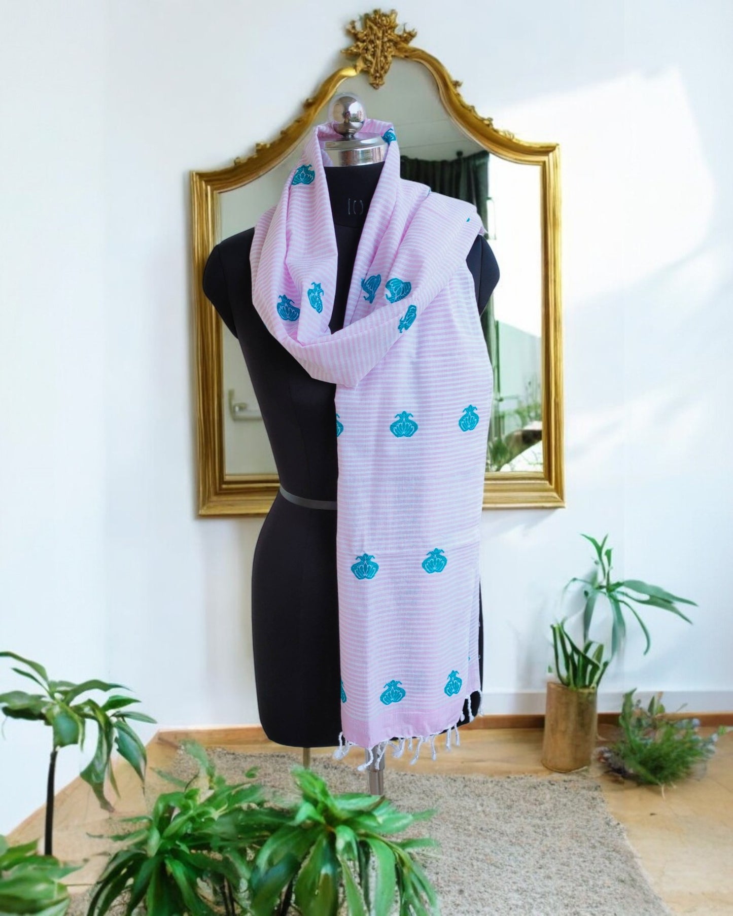 Pastel Violet Handloom Dupatta