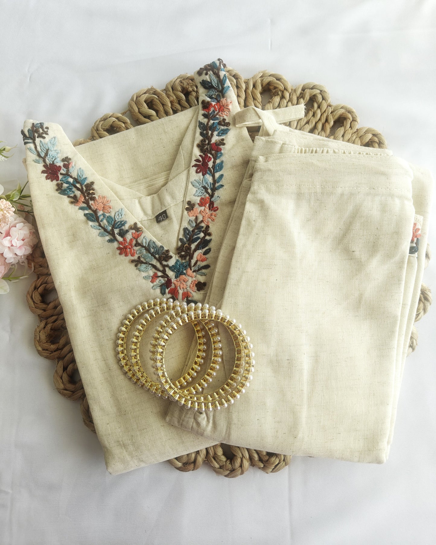 Off-white Hand Embroidery Cotton Suit