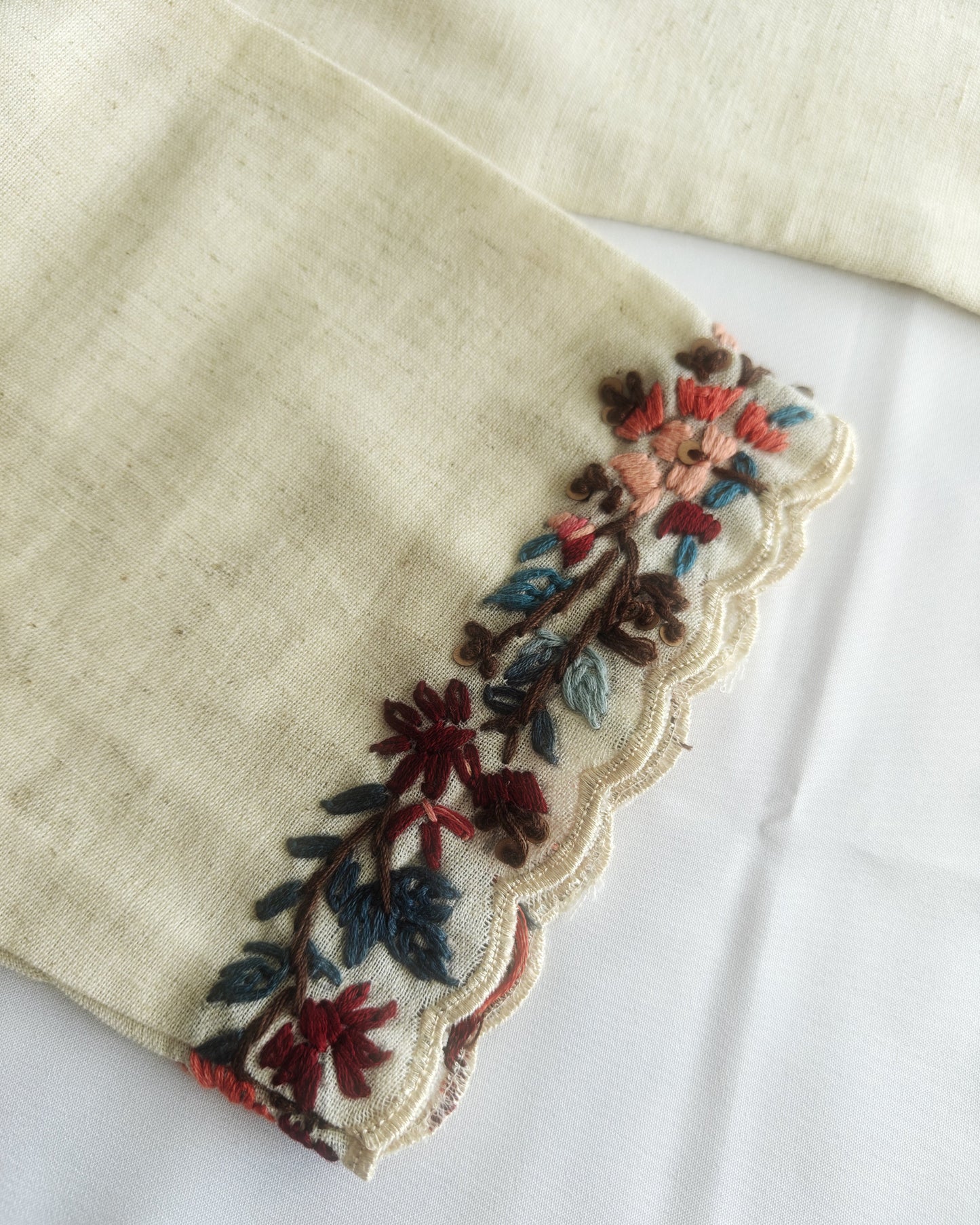 Off-white Hand Embroidery Cotton Suit